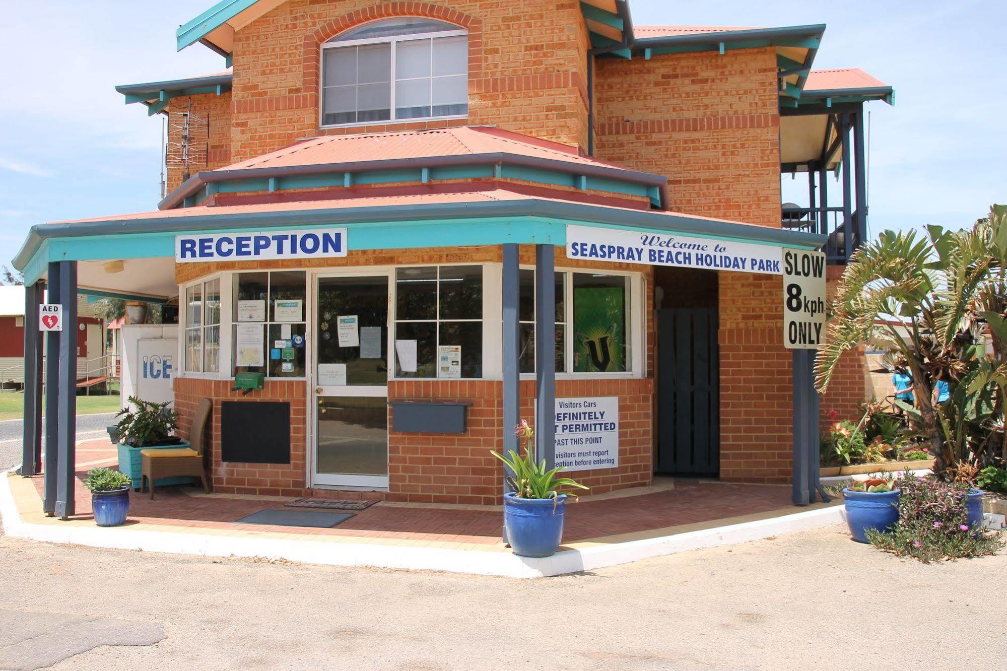 浪花海滩假日公园酒店 当加拉 外观 照片